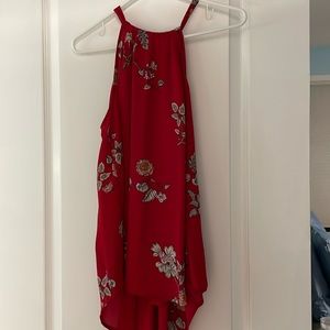 BB Dakota red flower top. Size small